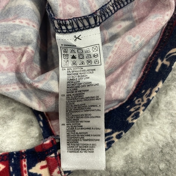 Forever 21 Patterned Open back Crop Top - Picture 6 of 8